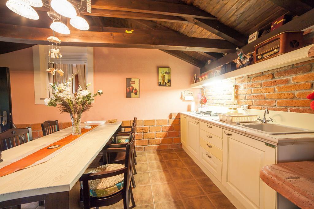 Nika Hotel Catrnja Bagian luar foto